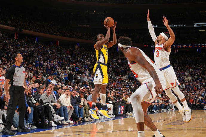 半岛体育登录入口-关于易卜拉希莫维奇连追两球，助球队逆转取胜的信息