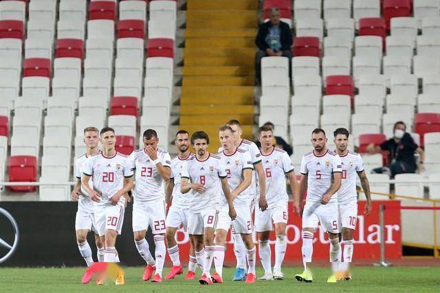 半岛体育app官方下载-土耳其出征保加利亚，欧洲预选赛力争三分