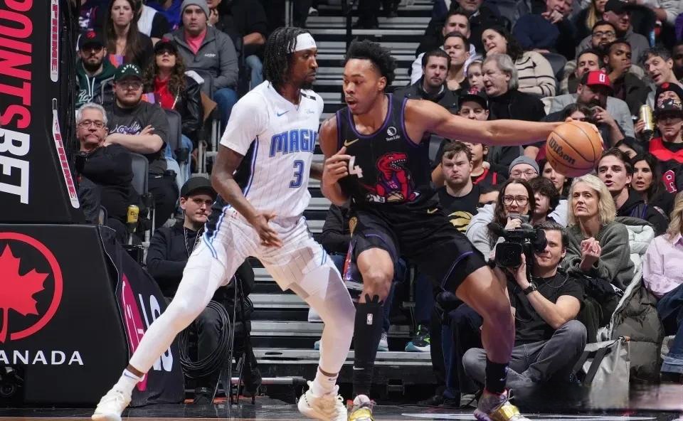 半岛体育app下载-步行者主场遭逆转，不敌魔术失利