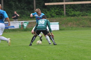 半岛体育平台官网-曼联备战细节频出，球队积极调整状态